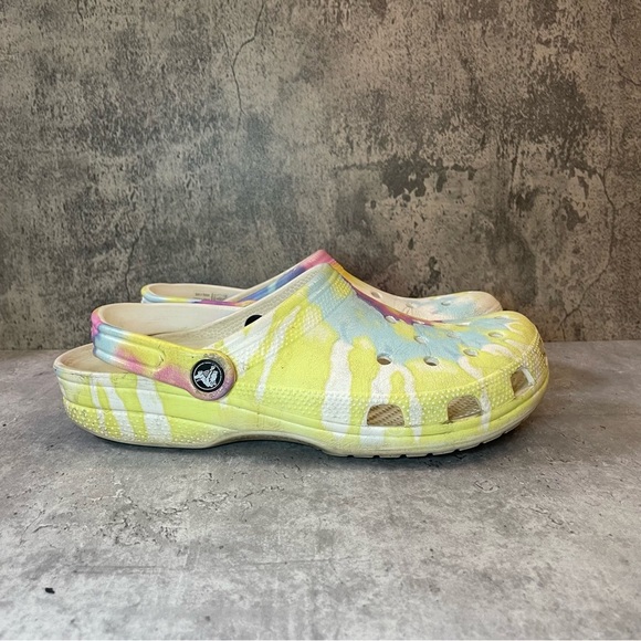 Crocs Tie Dye Clogs Mens sz 8/Womens sz 10 - Picture 1 of 6